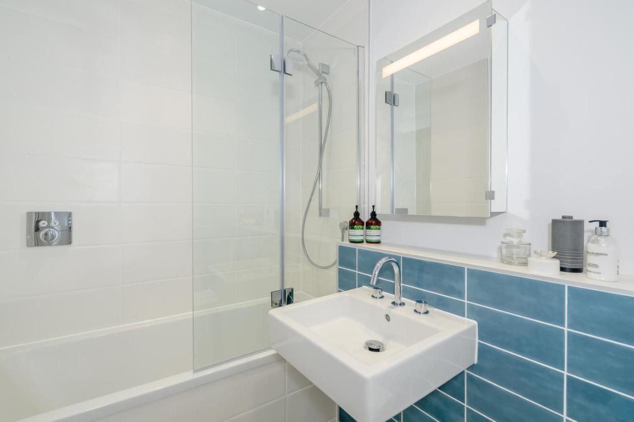 5 Middlecombe - Luxury Apartment At Byron Woolacombe, Only 4 Minute Walk To Woolacombe Beach! Exterior photo